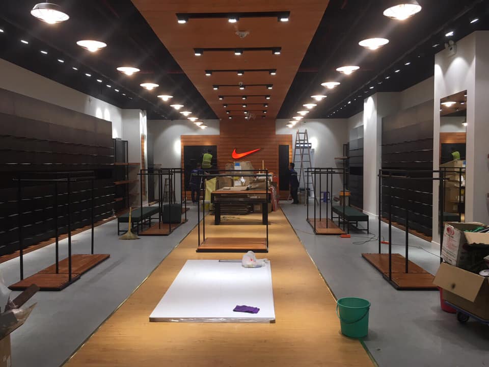 Thi công nội thất showroom sang trọng và nhận diện được thương hiệu của doanh nghiệp