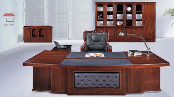 Mẫu bàn làm việc giám đốc 2